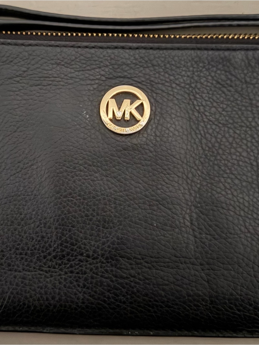 Michael Kors Black Pebbled Leather Wristlet Clutch Wallet Gold Tone